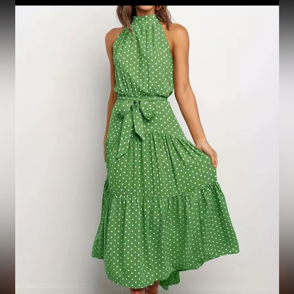 Polka Dot halter neck dress - Picture 3 of 6